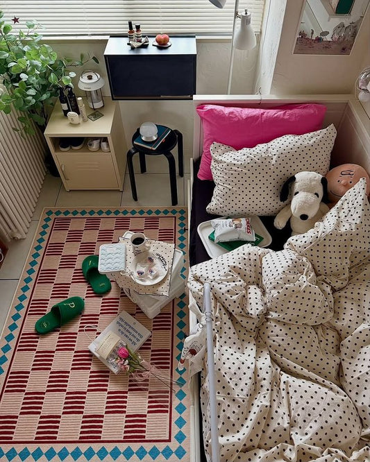 🧹 7 Ways to Declutter Your Home and Mind (Because You Deserve It)