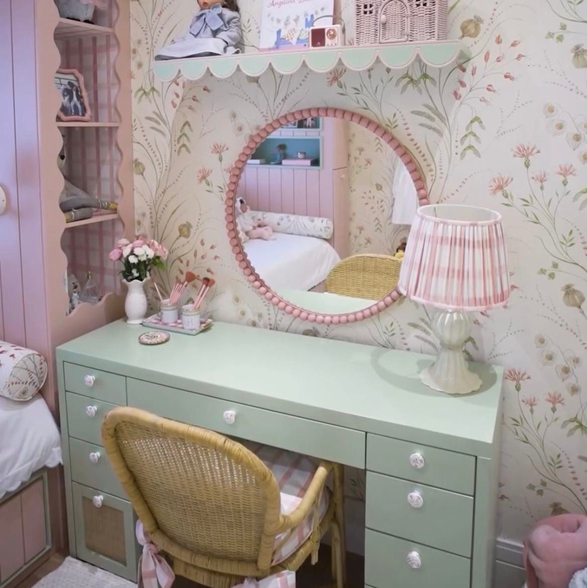 Dotted Mirror