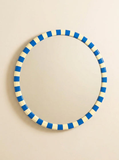 Striped round mirror