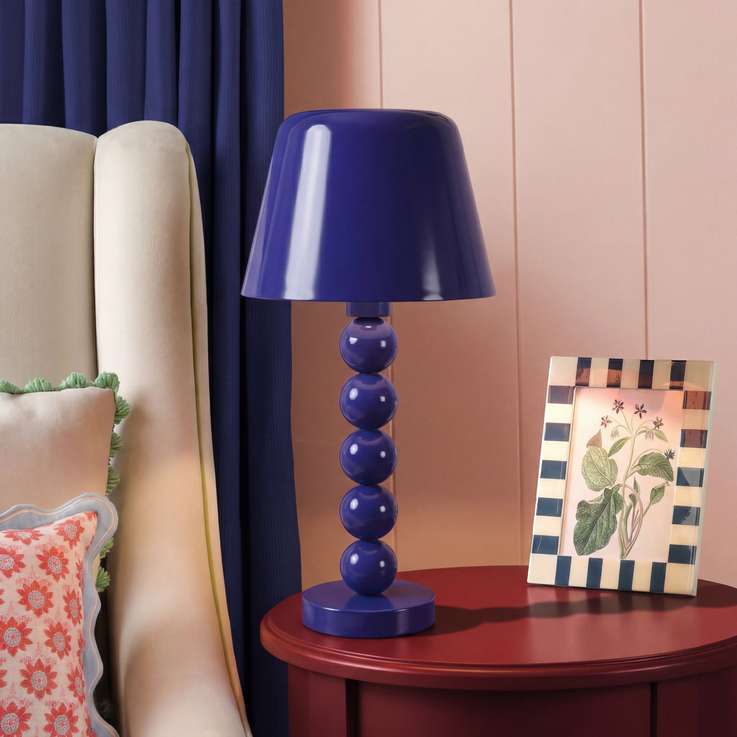 Mini Dotted Table Lamp